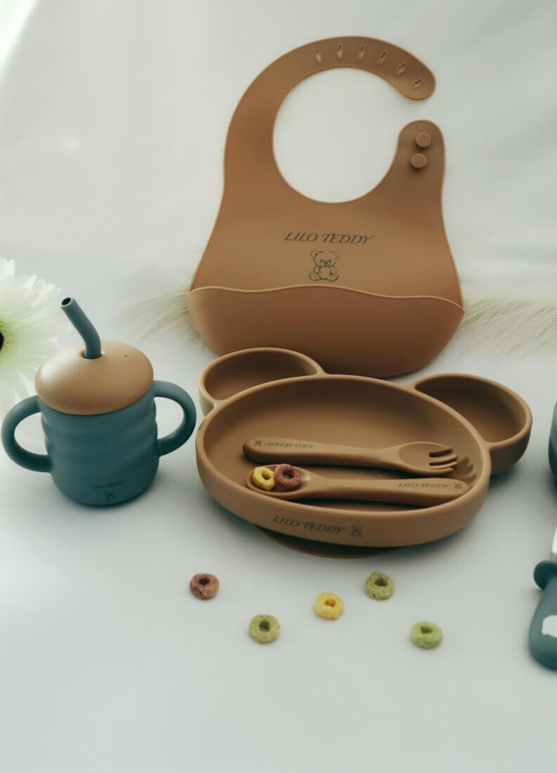 Σετ Φαγητού Panda with 3 sections plate από σιλικόνη με αντιολισθητική βάση (8τμχ)11 Σετ Φαγητού "Panda with 3 sections plate" από σιλικόνη με αντιολισθητική βάση (8τμχ)