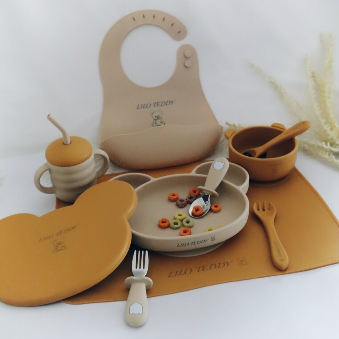 Σετ Φαγητού "Panda with 3 sections plate με καπάκι" από σιλικόνη με αντιολισθητική βάση (10 τμχ) Σετ Φαγητού "Panda with 3 sections plate με καπάκι" από σιλικόνη με αντιολισθητική βάση (10 τμχ)