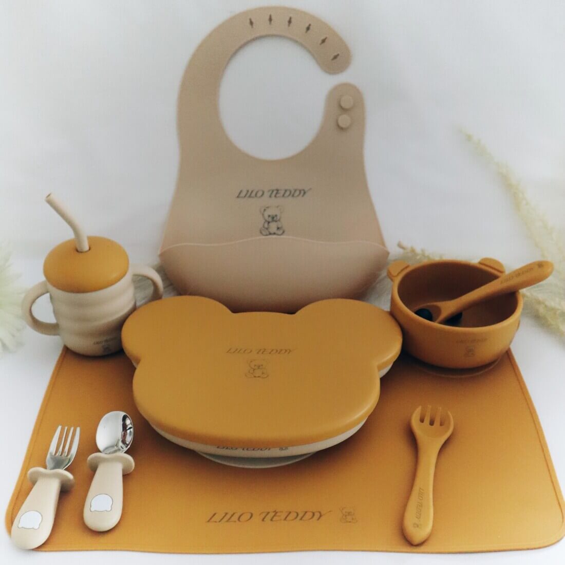 Σετ Φαγητού "Panda with 3 sections plate με καπάκι" από σιλικόνη με αντιολισθητική βάση (10 τμχ)