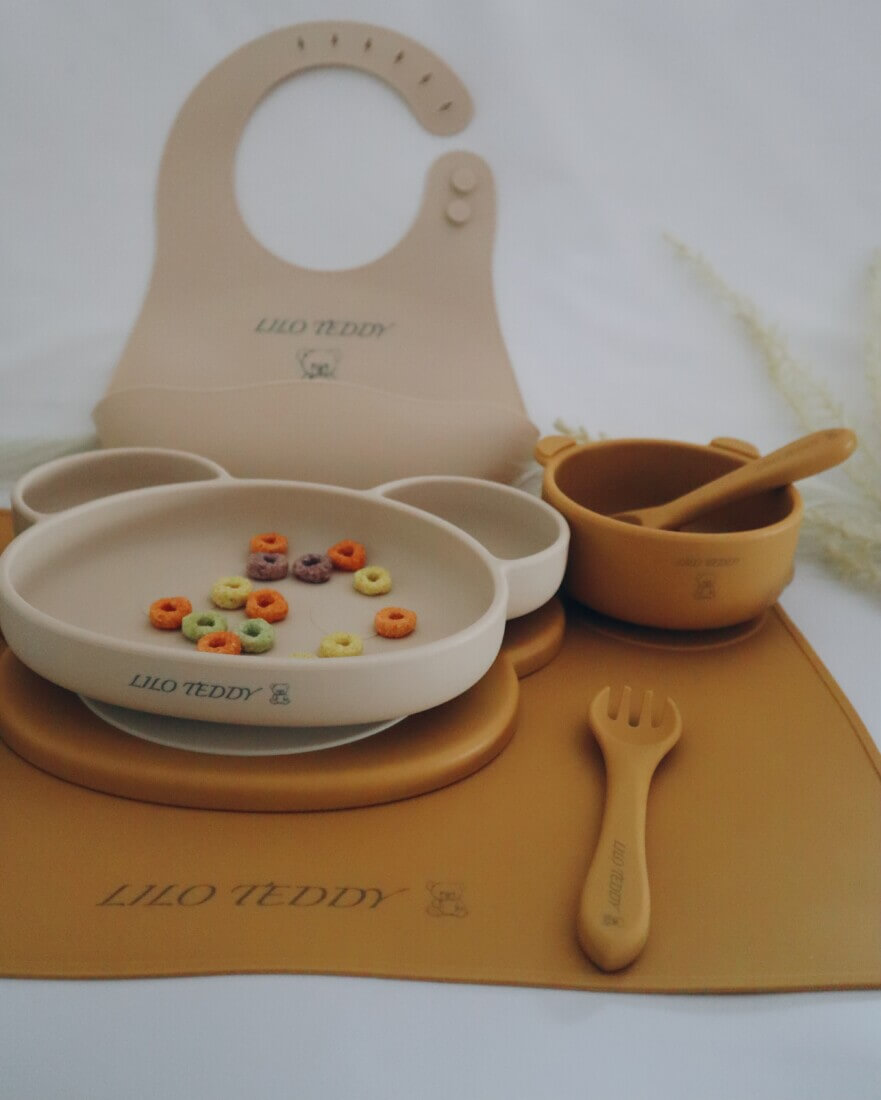 Σετ Φαγητού "Panda with 3 sections plate με καπάκι" από σιλικόνη με αντιολισθητική βάση (10 τμχ) Σετ Φαγητού "Panda with 3 sections plate με καπάκι" από σιλικόνη με αντιολισθητική βάση (10 τμχ)