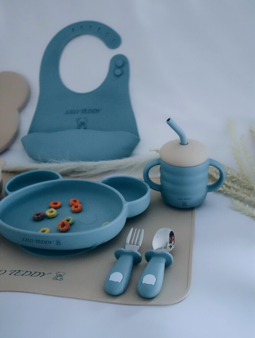 Σετ Φαγητού Panda with 3 sections plate με καπάκι από σιλικόνη με αντιολισθητική βάση (10 τμχ)44 Σετ Φαγητού "Panda with 3 sections plate με καπάκι" από σιλικόνη με αντιολισθητική βάση (10 τμχ)