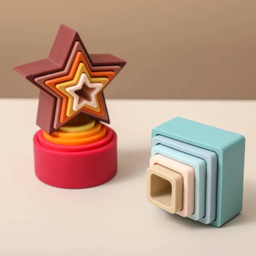 Puzzle σιλικόνης σε διάφορα σχήματα και μεγέθη με ξύλινη βάση.2 Puzzle σιλικόνης σε διάφορα σχήματα και μεγέθη με ξύλινη βάση.