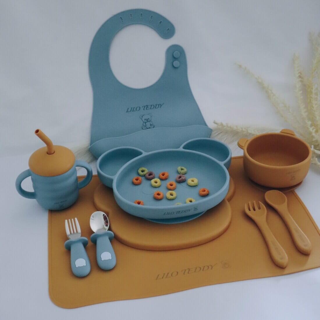 Σετ Φαγητού "Panda with 3 sections plate με καπάκι" από σιλικόνη με αντιολισθητική βάση (10 τμχ) Σετ Φαγητού "Panda with 3 sections plate με καπάκι" από σιλικόνη με αντιολισθητική βάση (10 τμχ)