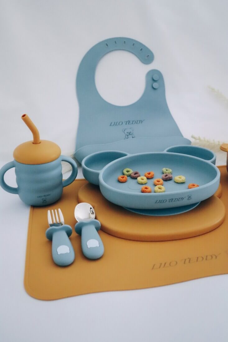 Σετ Φαγητού "Panda with 3 sections plate με καπάκι" από σιλικόνη με αντιολισθητική βάση (10 τμχ) Σετ Φαγητού "Panda with 3 sections plate με καπάκι" από σιλικόνη με αντιολισθητική βάση (10 τμχ)