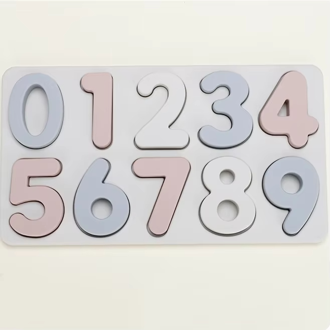 Puzzle σιλικόνης με νούμερα σε βάση από σιλικόνη.
