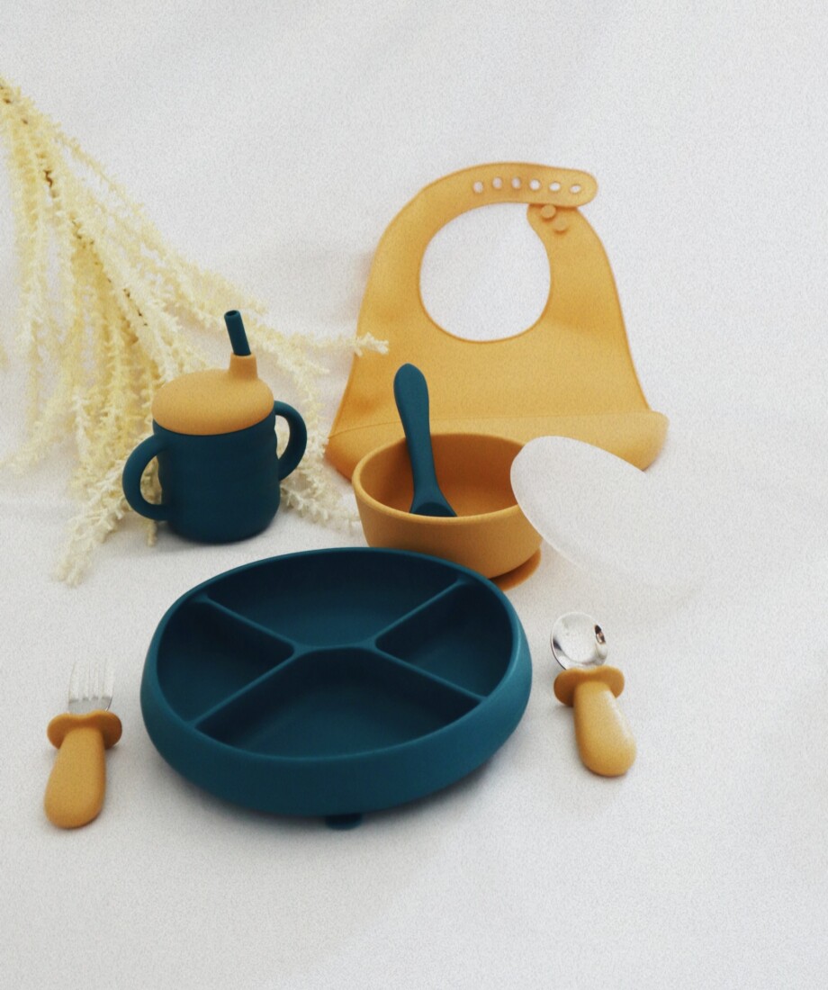 Σετ Φαγητού “4 sections plate” από σιλικόνη με αντιολισθητική βάση (7τμχ)