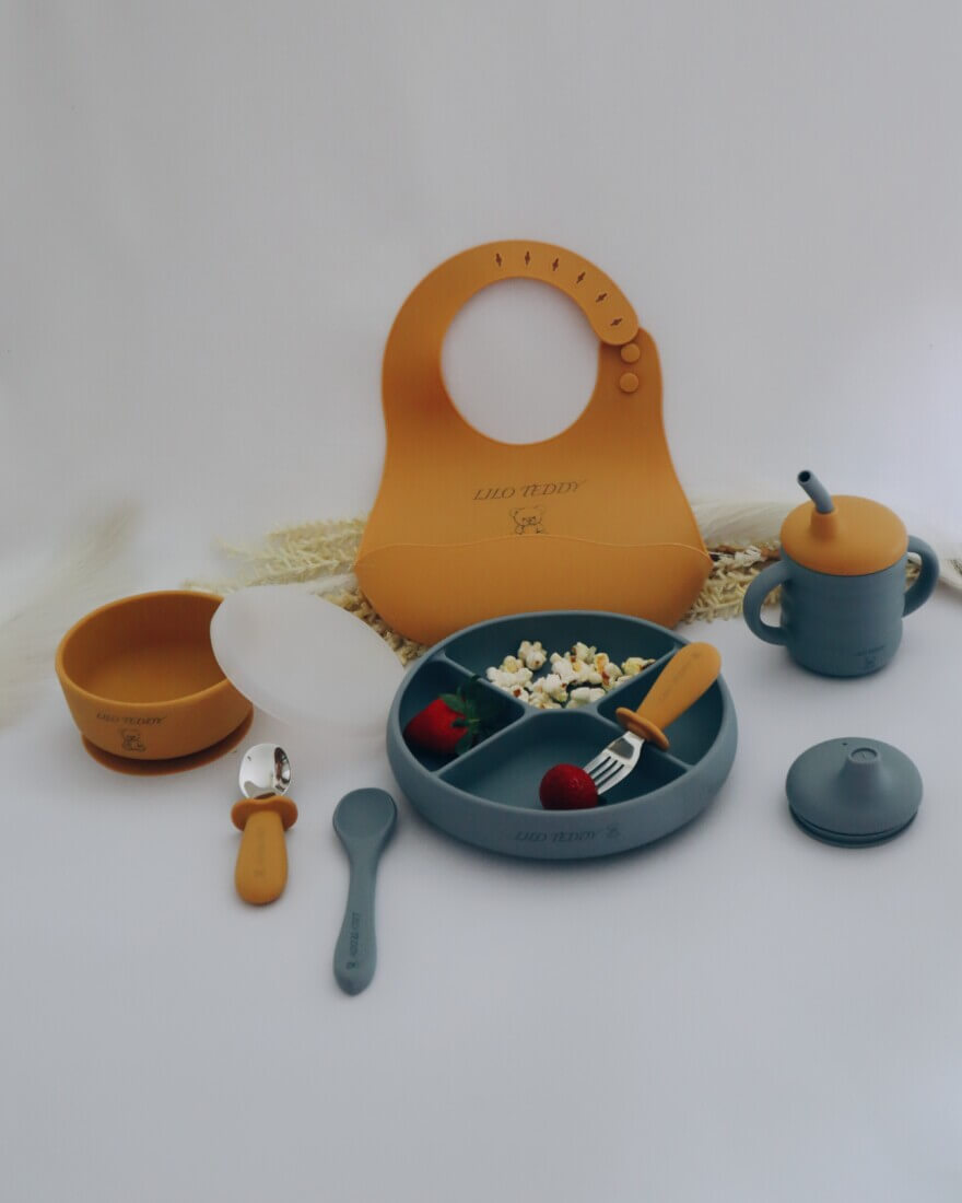 Σετ Φαγητού “4 sections plate” από σιλικόνη με αντιολισθητική βάση (8τμχ)