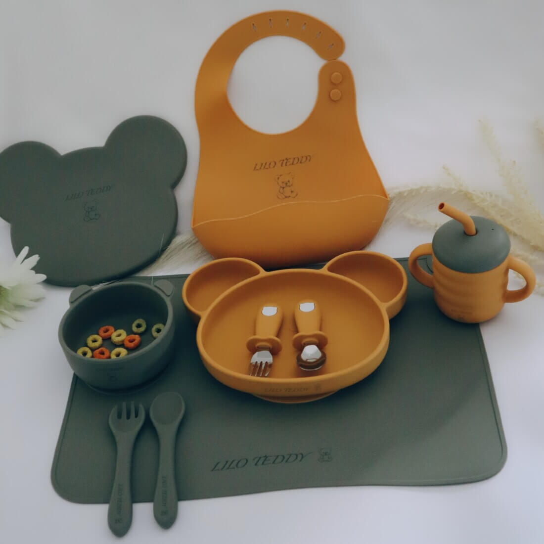 Σετ Φαγητού "Panda with 3 sections plate με καπάκι" από σιλικόνη με αντιολισθητική βάση (10 τμχ)