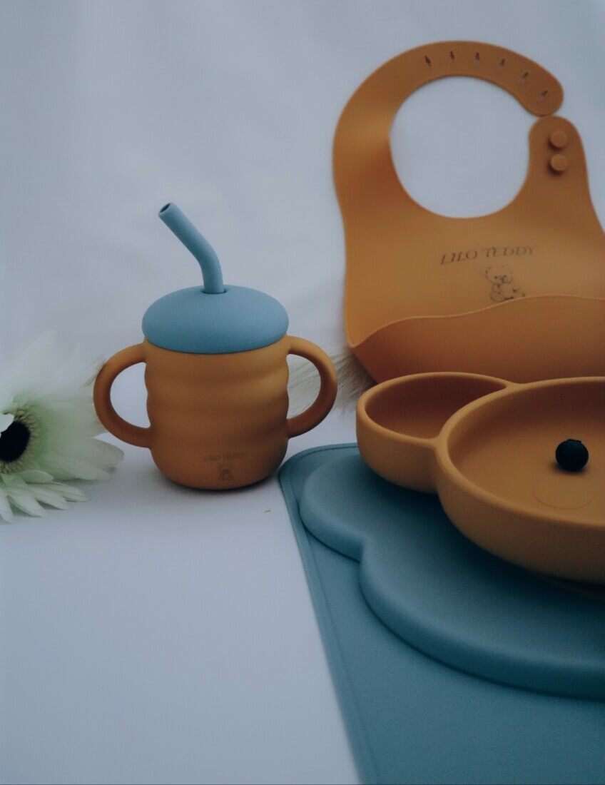 Σετ Φαγητού Panda with 3 sections plate με καπάκι από σιλικόνη με αντιολισθητική βάση (10 τμχ)24 Σετ Φαγητού "Panda with 3 sections plate με καπάκι" από σιλικόνη με αντιολισθητική βάση (10 τμχ)