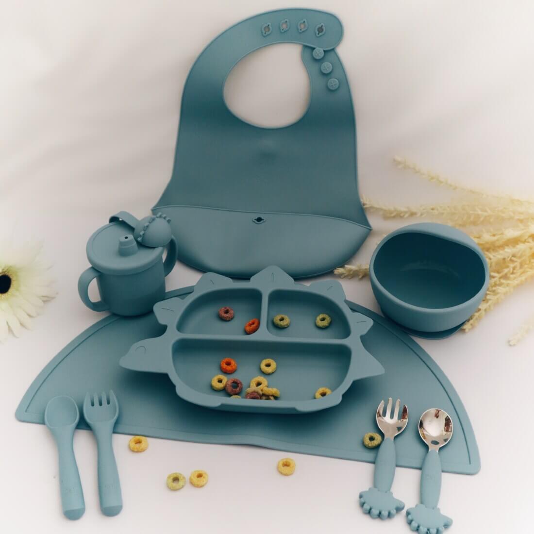 Σετ Φαγητού "Δεινόσαυρος" από σιλικόνη με αντιολισθητική βάση και σουπλά (9τμχ)
